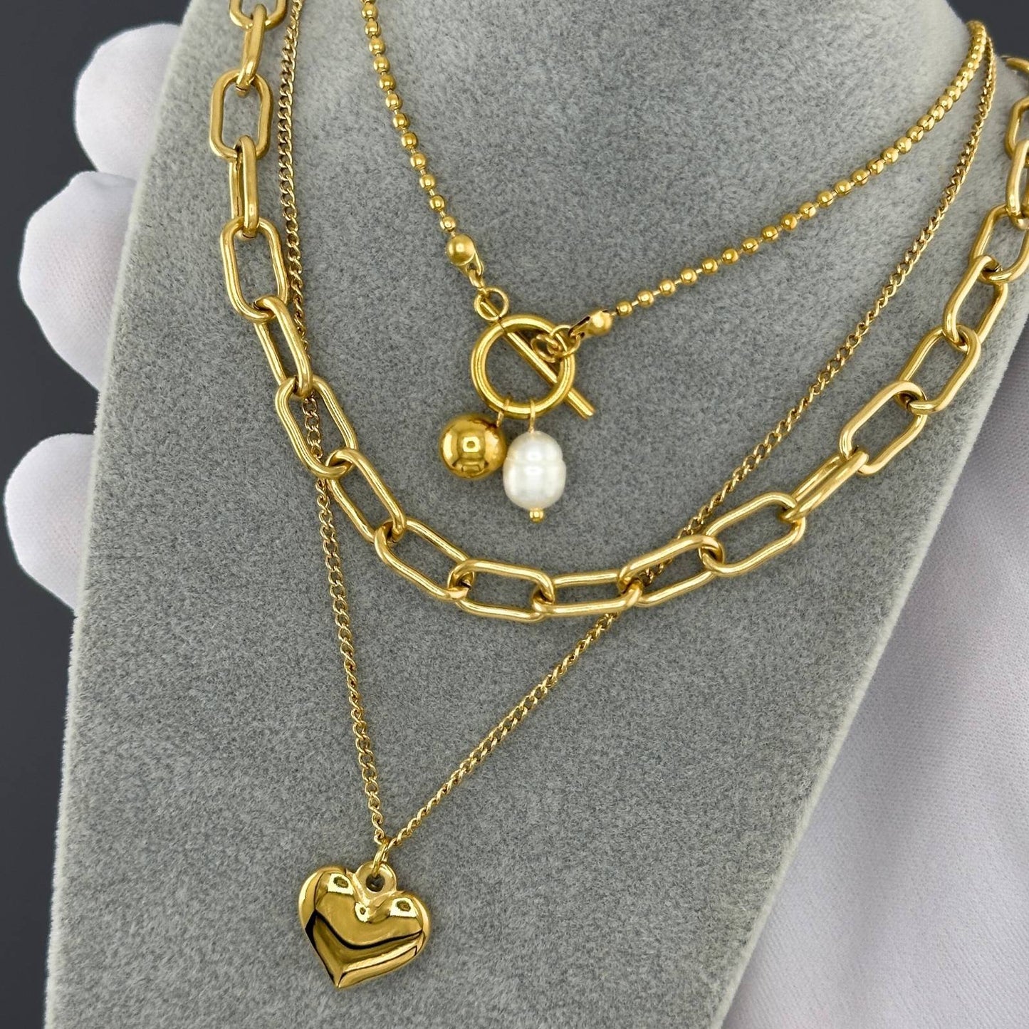 Toggle Necklace with Gold and Pearl Drops