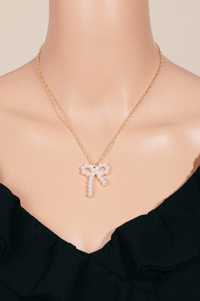Solid Pearl Ribbon Bow Pendant Chain Necklace
