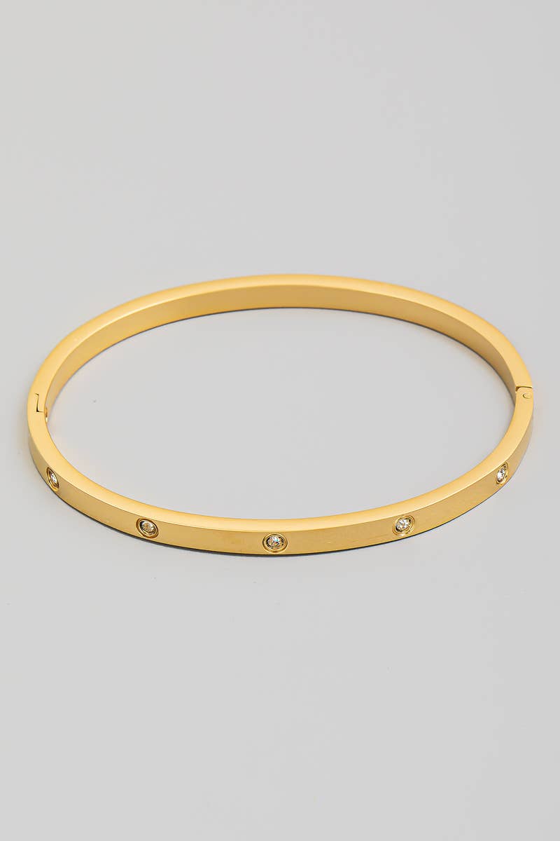 Studded Solid Clasp Bracelet