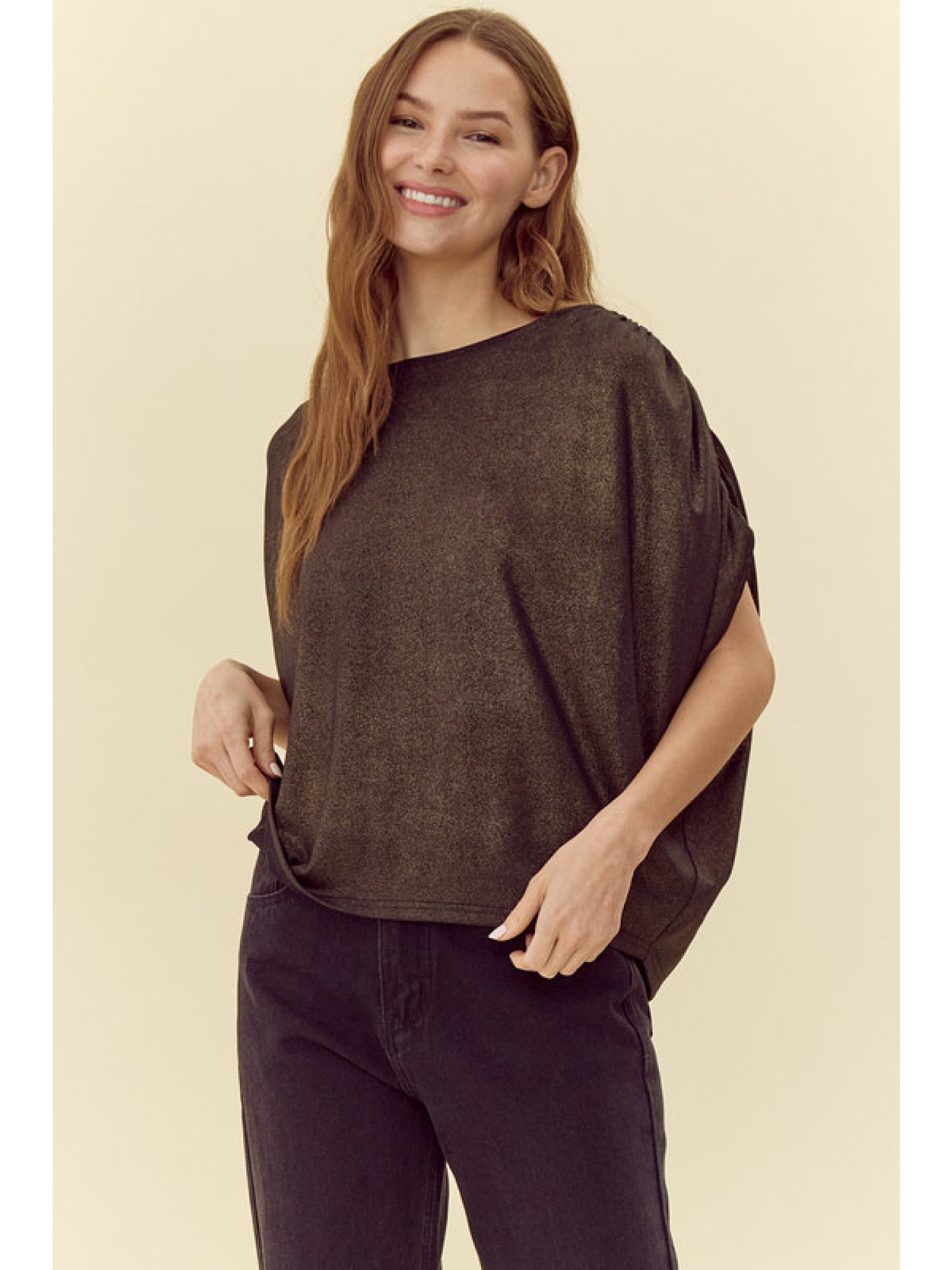 Glossy Top with U-Neck