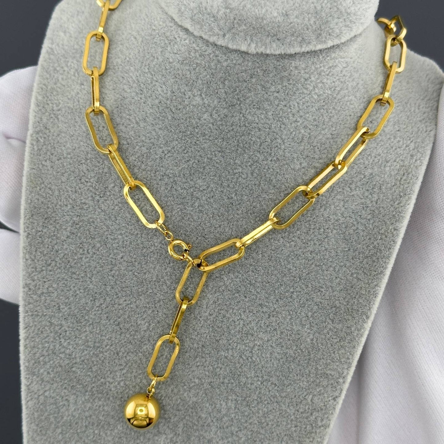 Linked Necklace with Round Drop