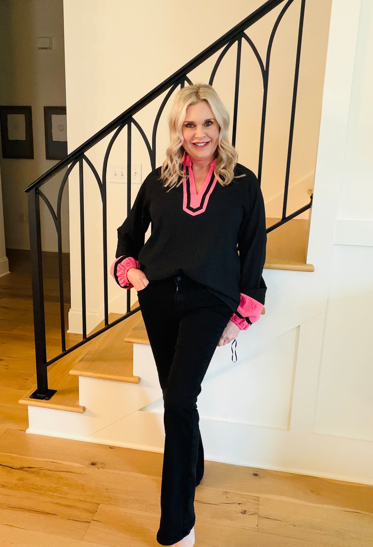 Black Colorblock Contrast V-neck Long Sleeve Blouse