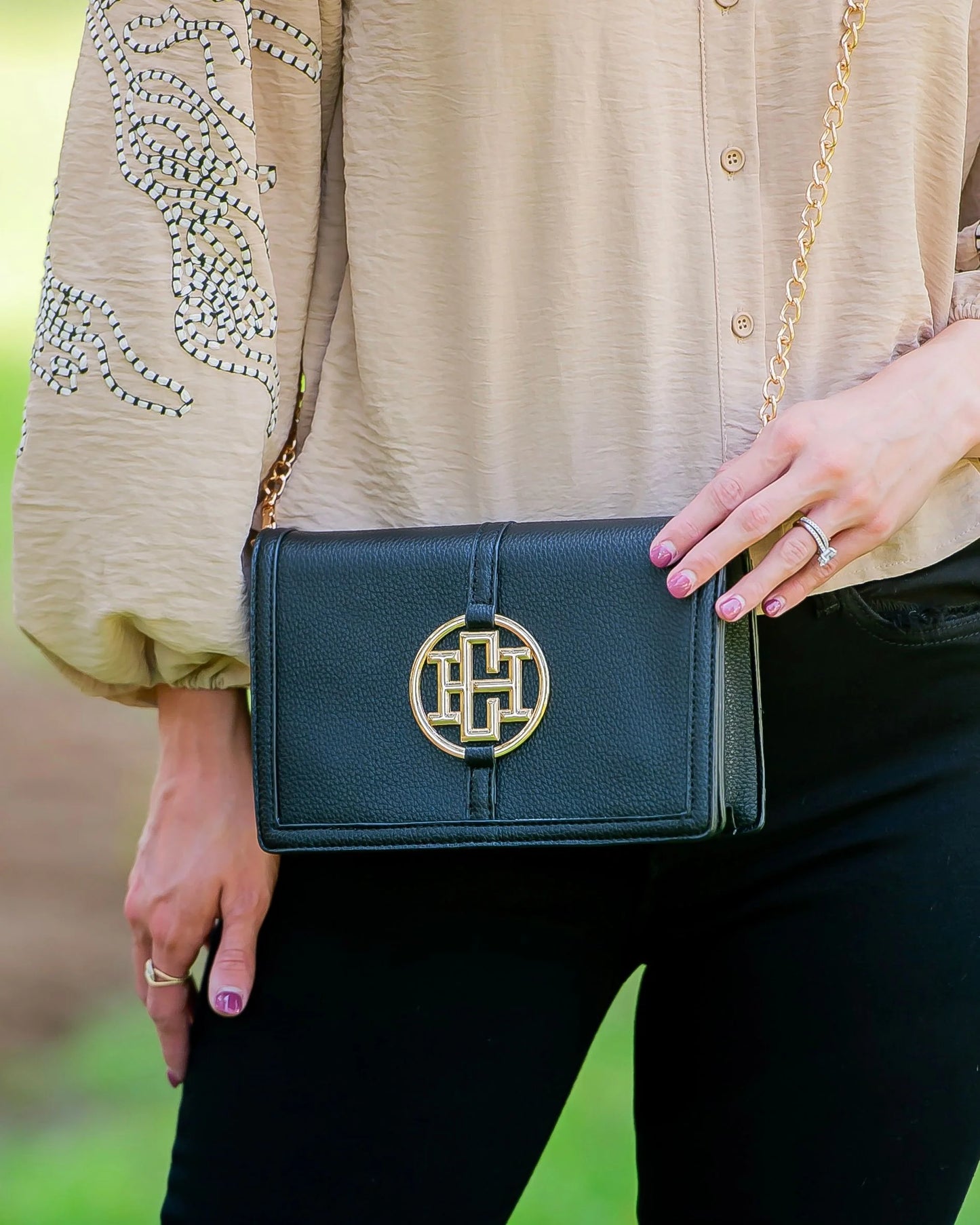 Cecilia Circle Logo Handbag Black