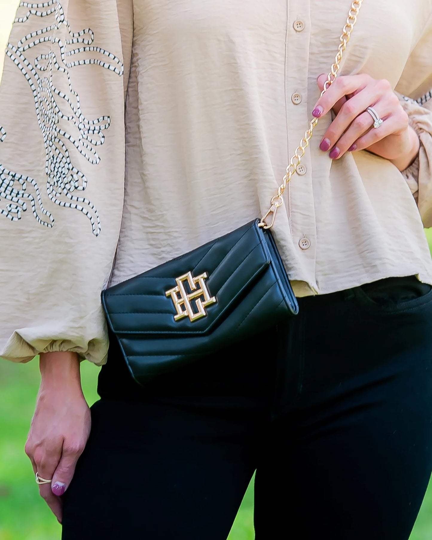 Carlington Clutch/Crossbody Black